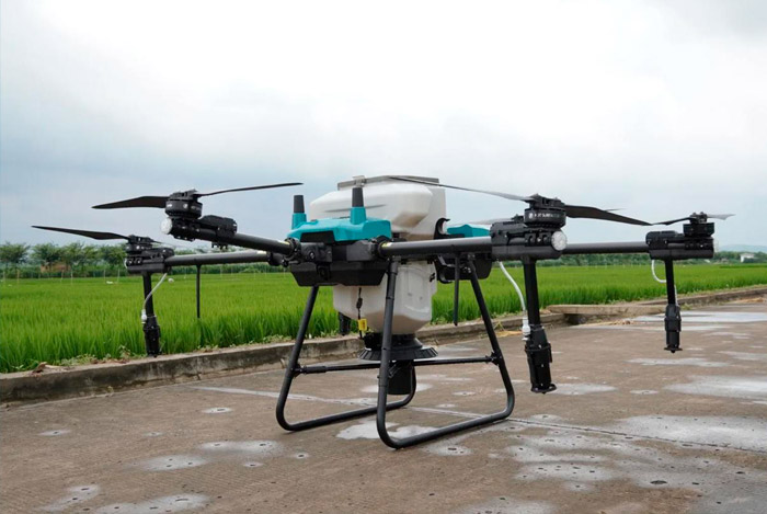 Квадрокоптер борщевик